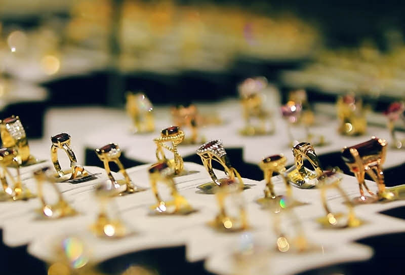 Ювелирная фабрика Gems Gallery в Паттайе 1