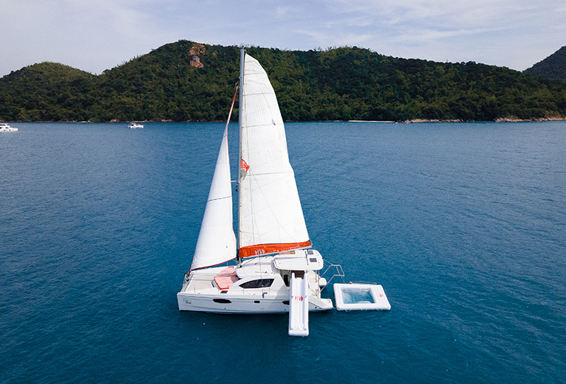 Прогулки на парусном катамаране Rose в Паттайе 1