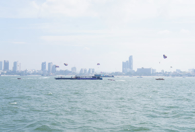 Отдых в Паттайе в мае. Фото с пирса Балихай.